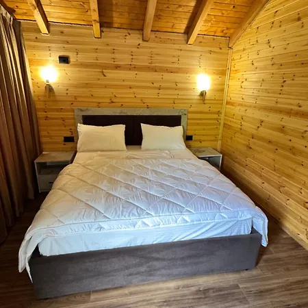 Krojet E Rrogamit Bed & Breakfast *